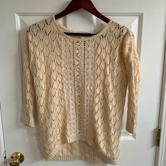 Lot of sweaters, fit like size XS - Picture 2 of 9